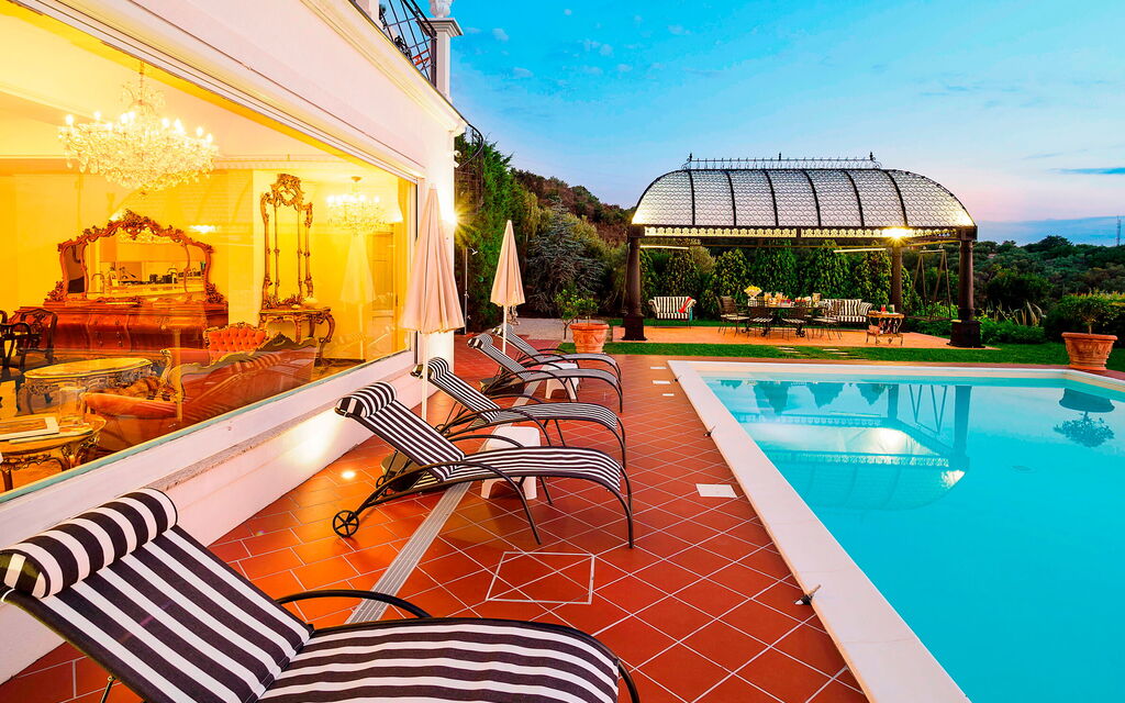 Villa Ester - Capo D'orlando, Sicilia: all'aperto, Autunno, Balcone / Terrazza / Patio, Estate, Esterni, Piscina, Primavera