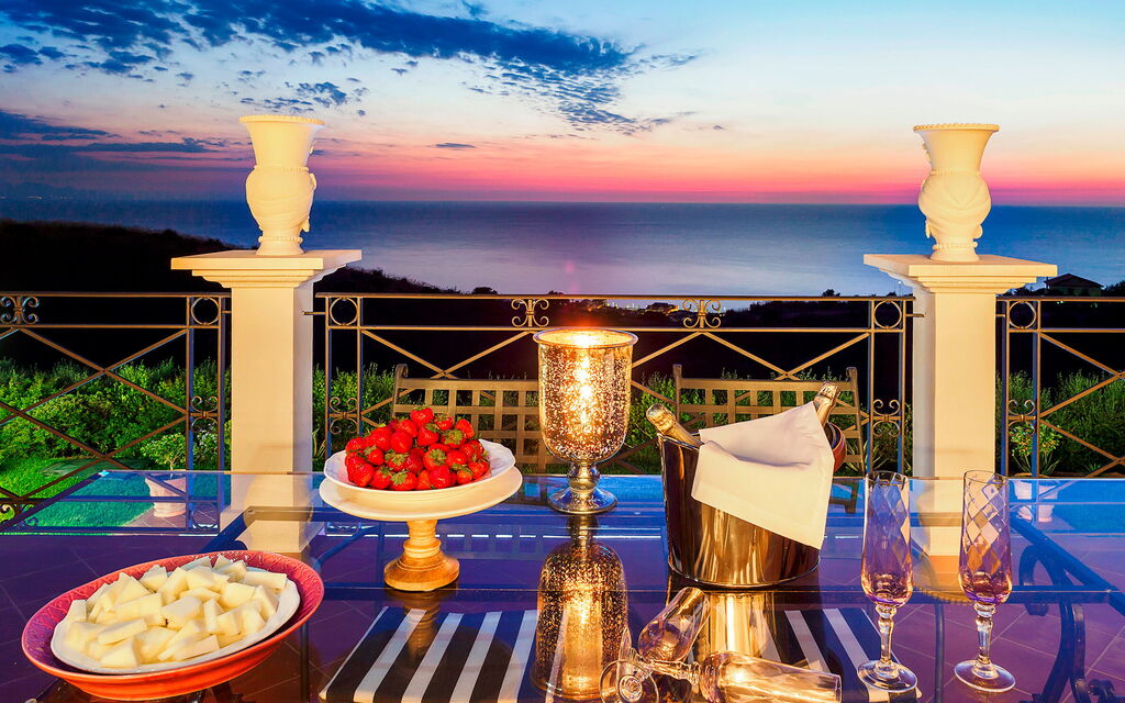 Villa Ester - Capo D'orlando, Sicilia: all'aperto, Autunno, Balcone / Terrazza / Patio, Estate, Esterni, Primavera, Vista Panoramica