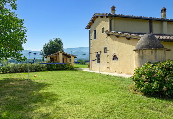 Tenuta Monti: Building Exterior