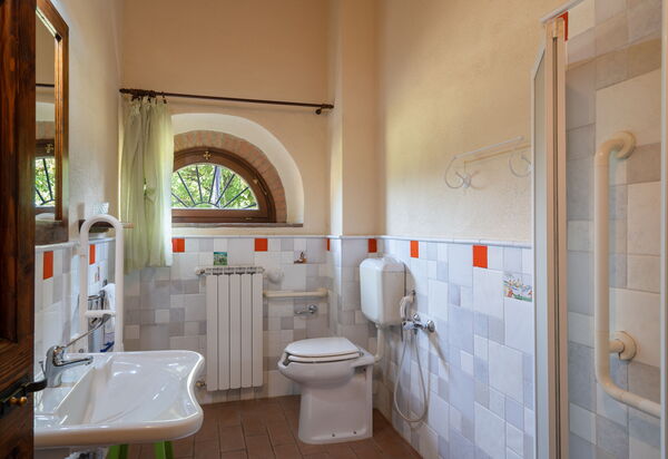 Tenuta Monti: Bathroom