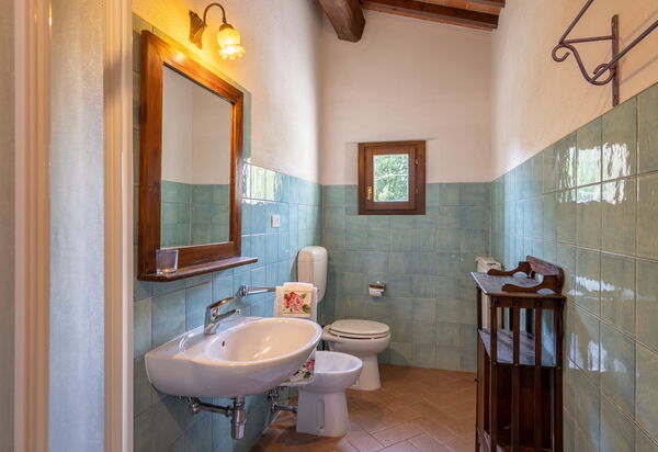 Tenuta Monti: Bathroom