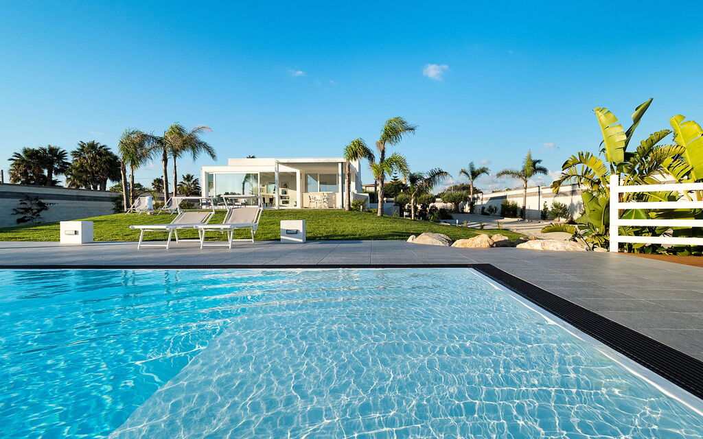 Casa Biancoverde - Marsala, Sicilia: all'aperto, Autunno, Balcone / Terrazza / Patio, Estate, Esterni, Giardino, Piscina, Primavera
