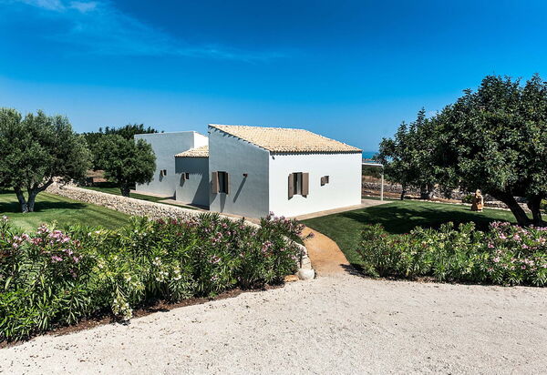 Isolina Bianca - Scicli, Sicilia: all'aperto, Autunno, Estate, Esterni, Giardino, Primavera