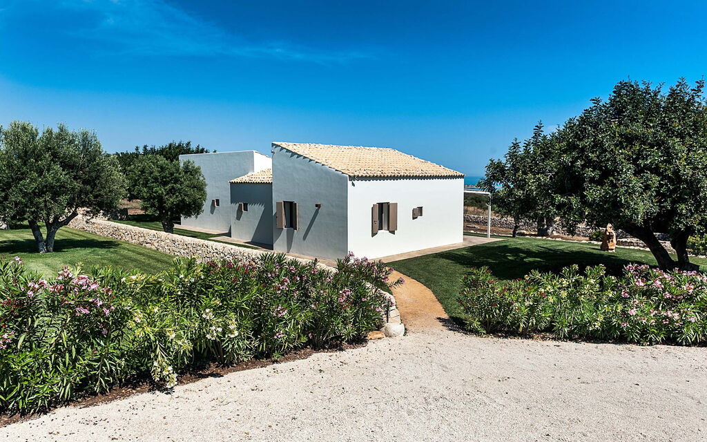 Isolina Bianca - Scicli, Sicilia: all'aperto, Autunno, Estate, Esterni, Giardino, Primavera