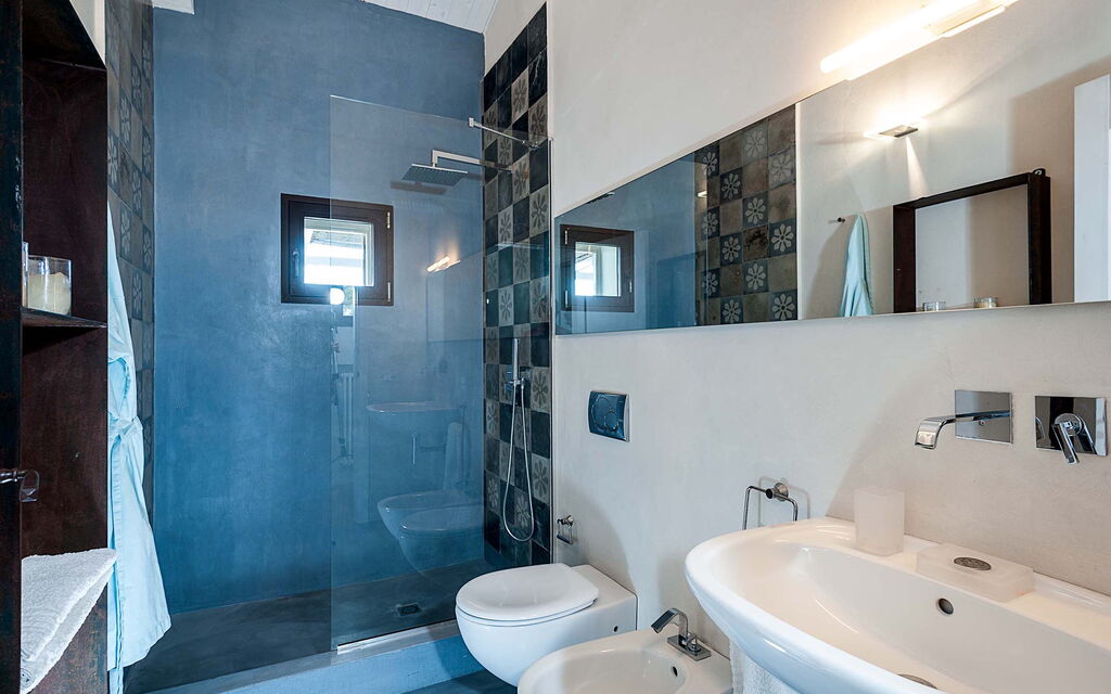 Isolina Bianca - Scicli, Sicilia: Autunno, Bagno, Estate, Primavera