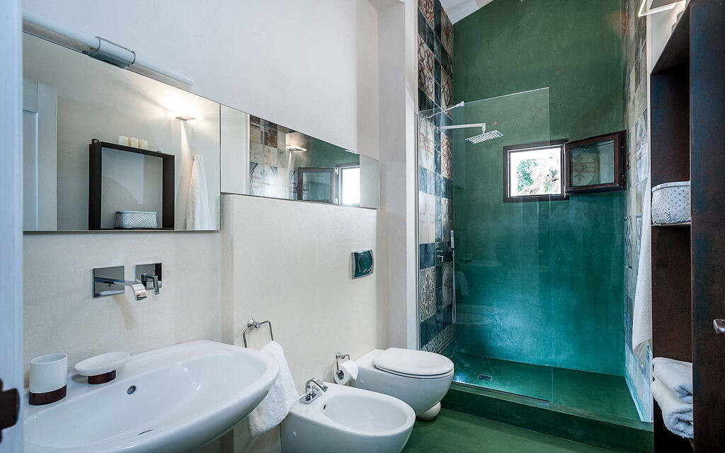 Isolina Rossa - Scicli, Sicilia: Autunno, Bagno, Estate, Primavera