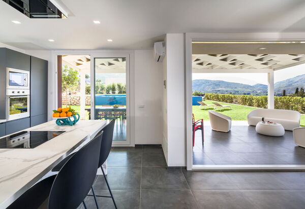 Villa Cinema - Castellammare Del Golfo, Sicilia: Autunno, Balcone / Terrazza / Patio, Cucina, Estate, Primavera, Sala da pranzo, Vista Panoramica