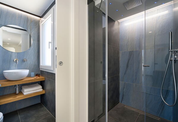 Villa Cinema - Castellammare Del Golfo, Sicilia: Autunno, Bagno, Estate, Primavera