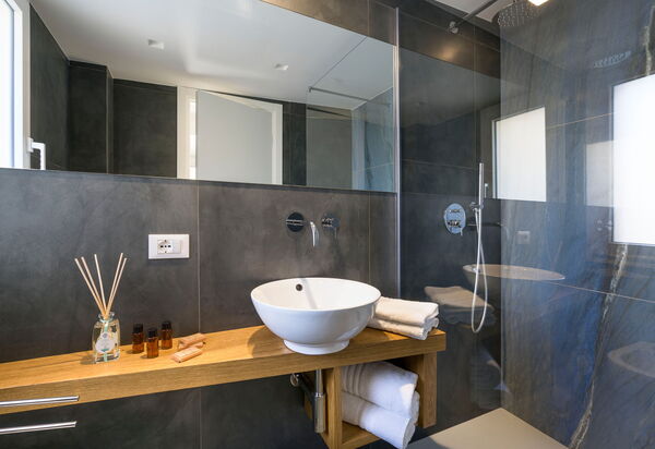 Villa Cinema - Castellammare Del Golfo, Sicilia: Autunno, Bagno, Estate, Primavera