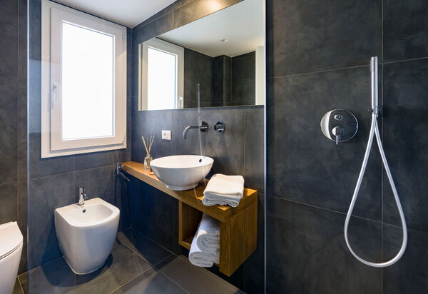 Villa Cinema - Castellammare Del Golfo, Sicilia: Autunno, Bagno, Estate, Primavera