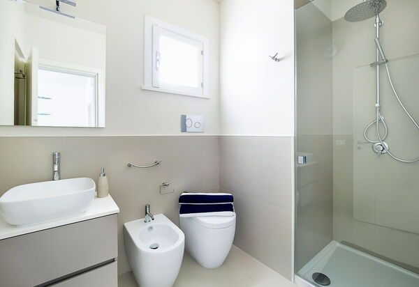 Mariposa - Fontane Bianche, Sicilia: Autunno, Bagno, Estate, Primavera