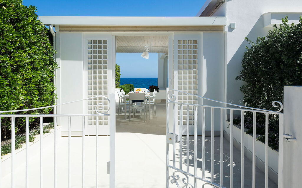Mariposa - Fontane Bianche, Sicilia: Autumn, Balcony / Terrace / Patio, Building Exterior, Outdoor, Scenic View, Spring, Summer