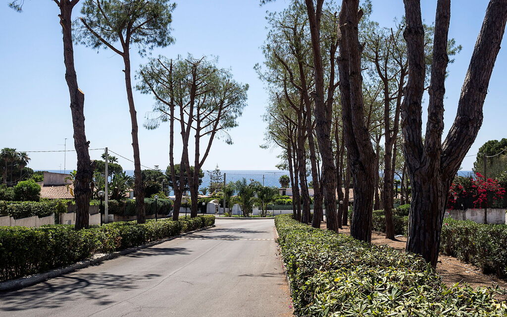 Mariposa - Fontane Bianche, Sicilia: Autumn, Building Exterior, Main Entrance, Outdoor, Spring, Summer