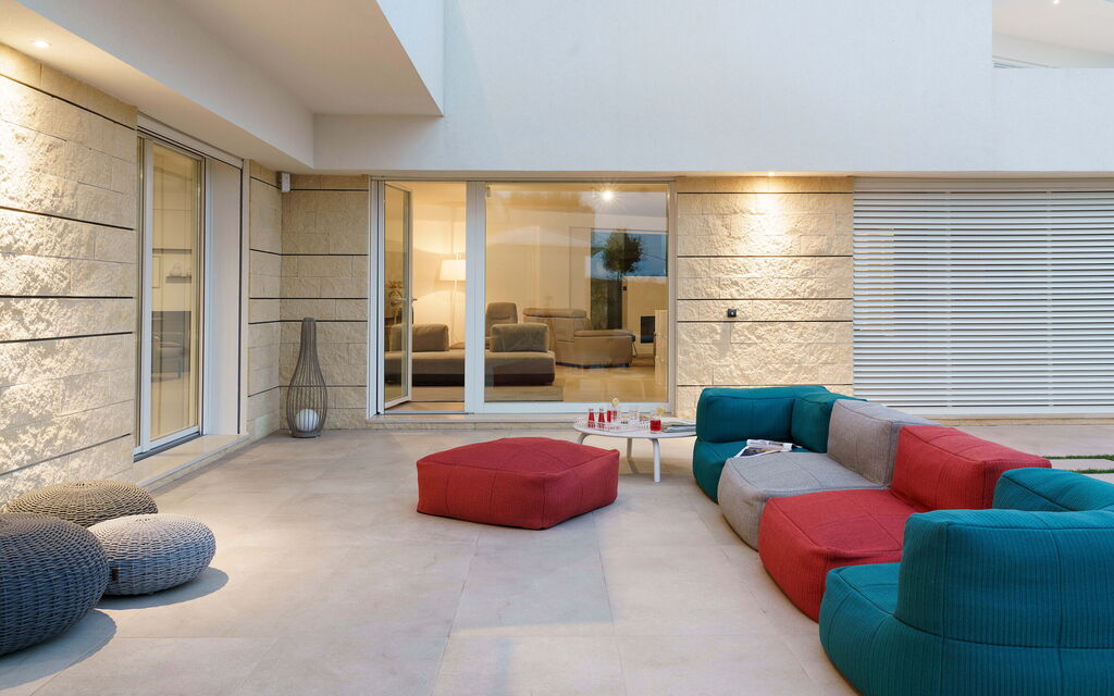 Splendida - Modica, Sicilia: Autumn, Balcony / Terrace / Patio, Building Exterior, Outdoor, Spring, Summer