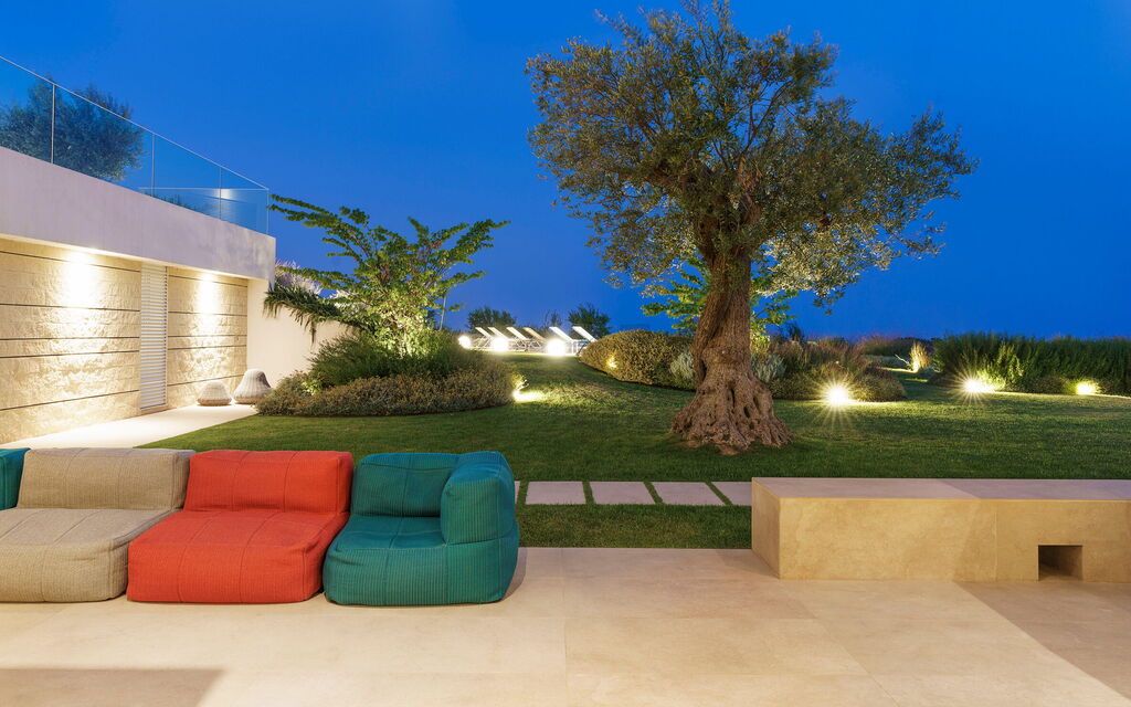 Splendida - Modica, Sicilia: Autumn, Balcony / Terrace / Patio, Building Exterior, Garden, Outdoor, Spring, Summer