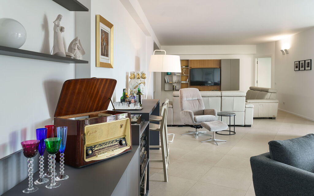 Splendida - Modica, Sicilia: Autumn, Living Room, Spring, Summer