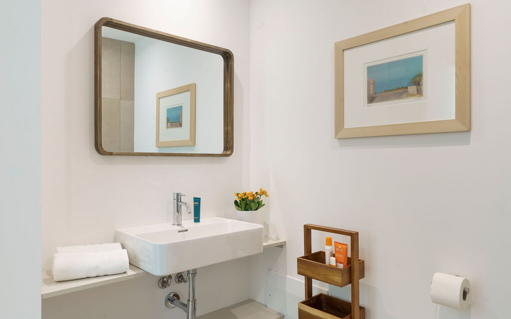 Splendida - Modica, Sicilia: Autumn, Bathroom, Spring, Summer