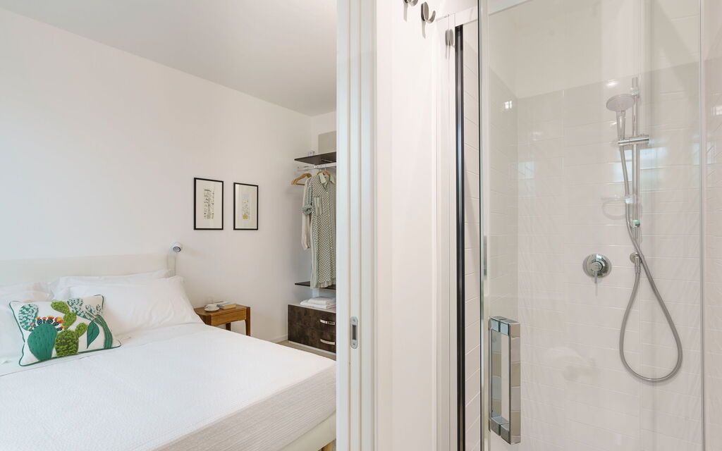 Splendida - Modica, Sicilia: Autumn, Bathroom, Spring, Summer