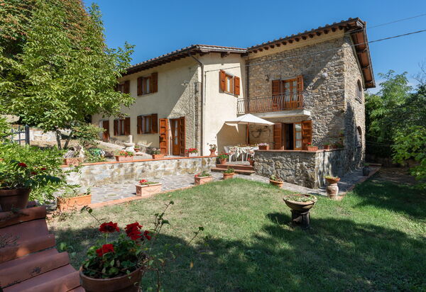 Casa Corella: all'aperto, Autunno, Balcone / Terrazza / Patio, Entrata Principale, Estate, Esterni, Giardino, Inverno