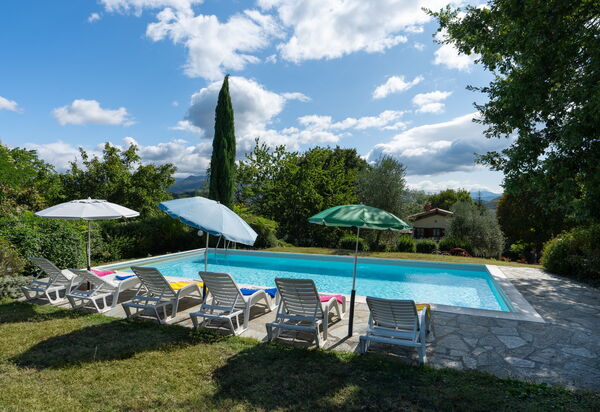 Casa Corella: all'aperto, Autunno, Estate, Esterni, Giardino, Piscina, Primavera