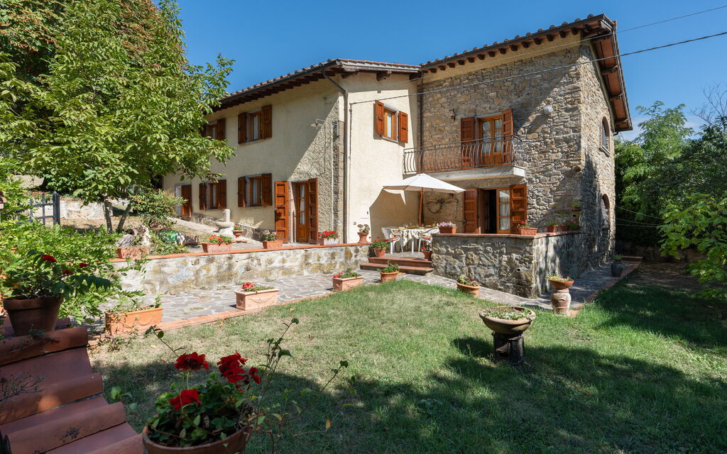 Casa Corella: all'aperto, Autunno, Balcone / Terrazza / Patio, Entrata Principale, Estate, Esterni, Giardino, Inverno