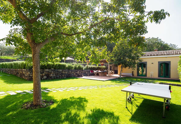 Villa Tranquilla - Randazzo, Sicilia: all'aperto, Autunno, Estate, Esterni, Giardino, Primavera