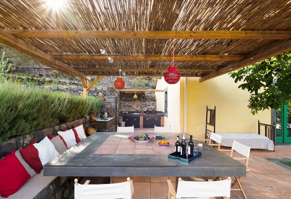 Villa Tranquilla - Randazzo, Sicilia: all'aperto, Autunno, Balcone / Terrazza / Patio, Estate, Esterni, Primavera