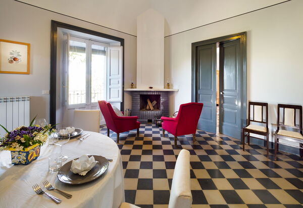 Villa Tranquilla - Randazzo, Sicilia: Autunno, Estate, Primavera, Sala da pranzo, Soggiorno