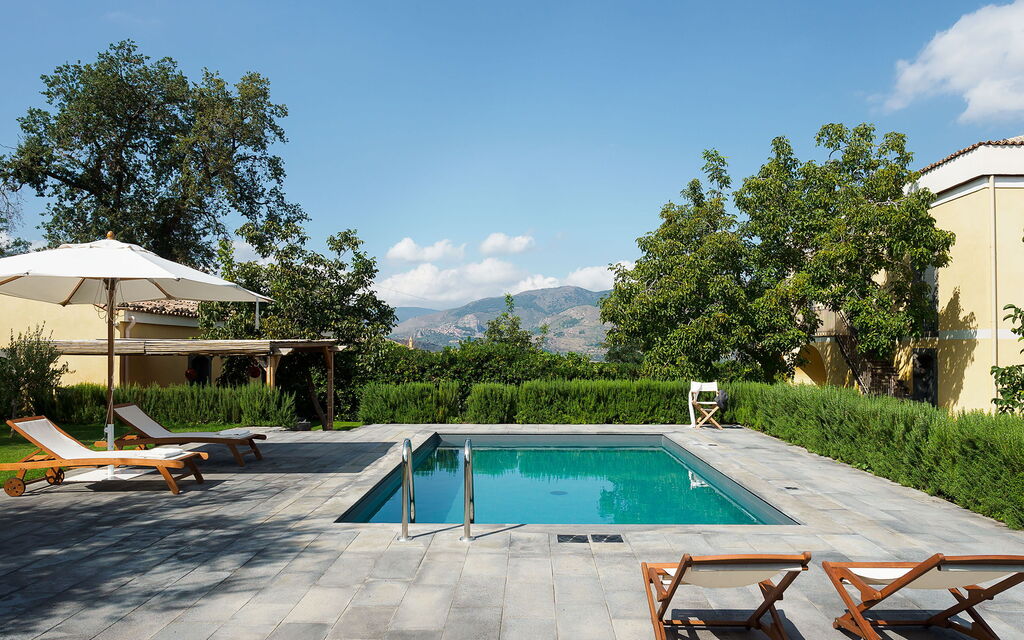 Villa Tranquilla - Randazzo, Sicilia: all'aperto, Autunno, Balcone / Terrazza / Patio, Estate, Esterni, Giardino, Piscina, Primavera, Vista Panoramica