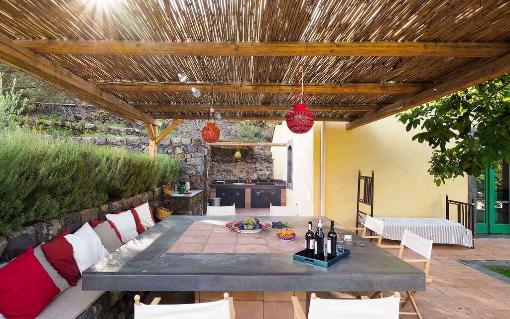 Villa Tranquilla - Randazzo, Sicilia: all'aperto, Autunno, Balcone / Terrazza / Patio, Estate, Esterni, Primavera