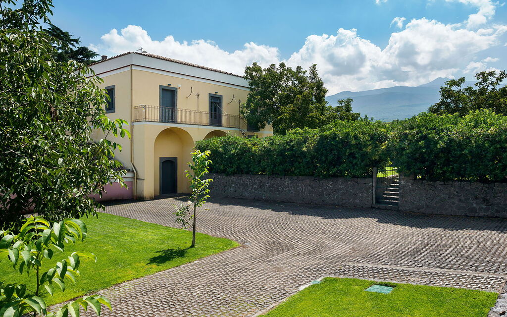 Villa Tranquilla - Randazzo, Sicilia: all'aperto, Autunno, Estate, Esterni, Giardino, Primavera