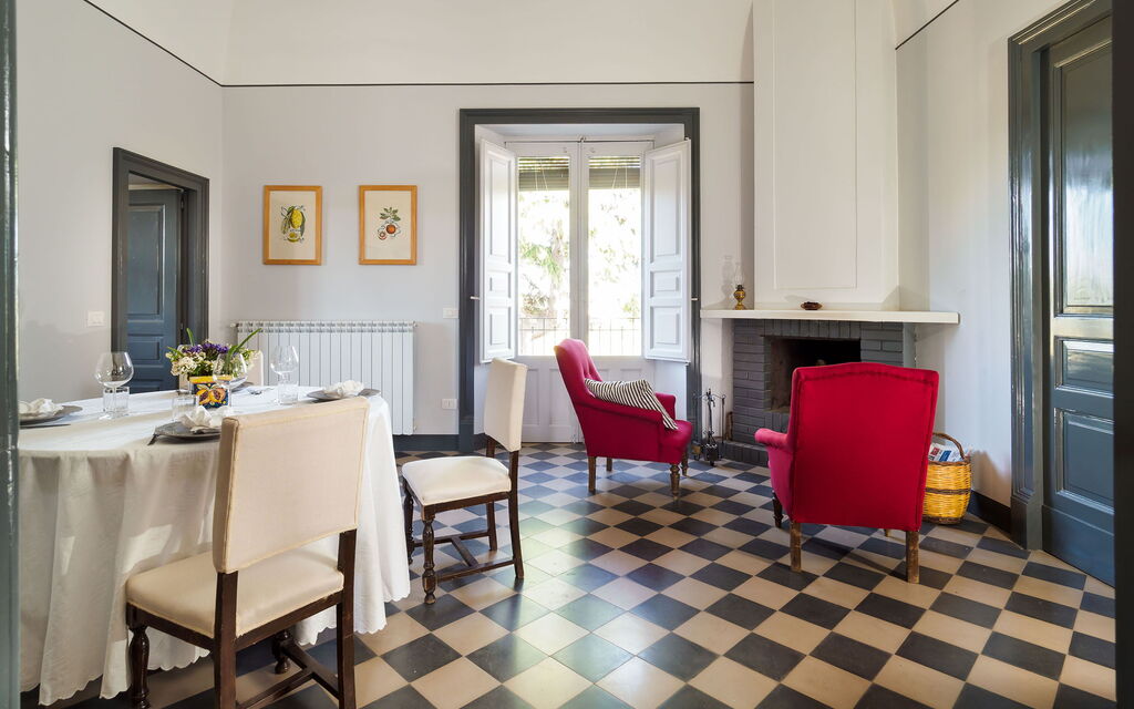 Villa Tranquilla - Randazzo, Sicilia: Autunno, Estate, Primavera, Sala da pranzo, Soggiorno