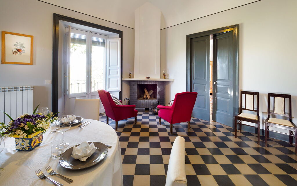 Villa Tranquilla - Randazzo, Sicilia: Autunno, Estate, Primavera, Sala da pranzo, Soggiorno