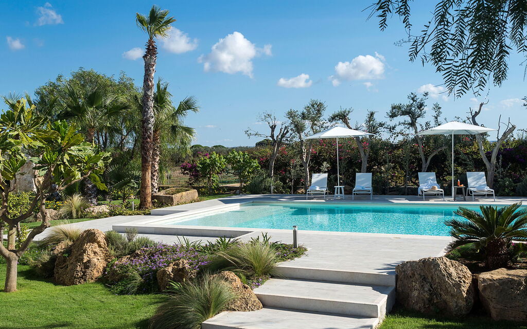 Villa Chiara - Paceco, Sicilia: Autumn, Balcony / Terrace / Patio, Building Exterior, Garden, Outdoor, Pool, Spring, Summer