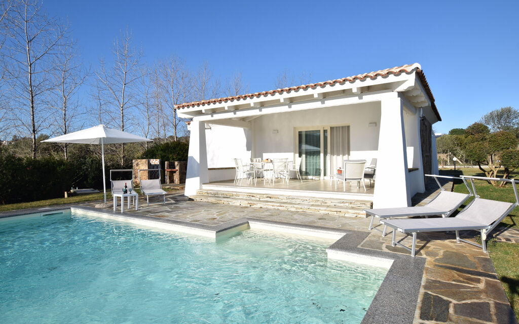 Villa Helios - Budoni, Sardegna: Autunno, Estate, Giardino, Piscina, Primavera