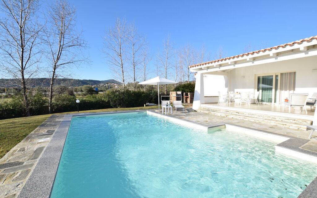 Villa Helios - Budoni, Sardegna: Autunno, Estate, Giardino, Piscina, Primavera