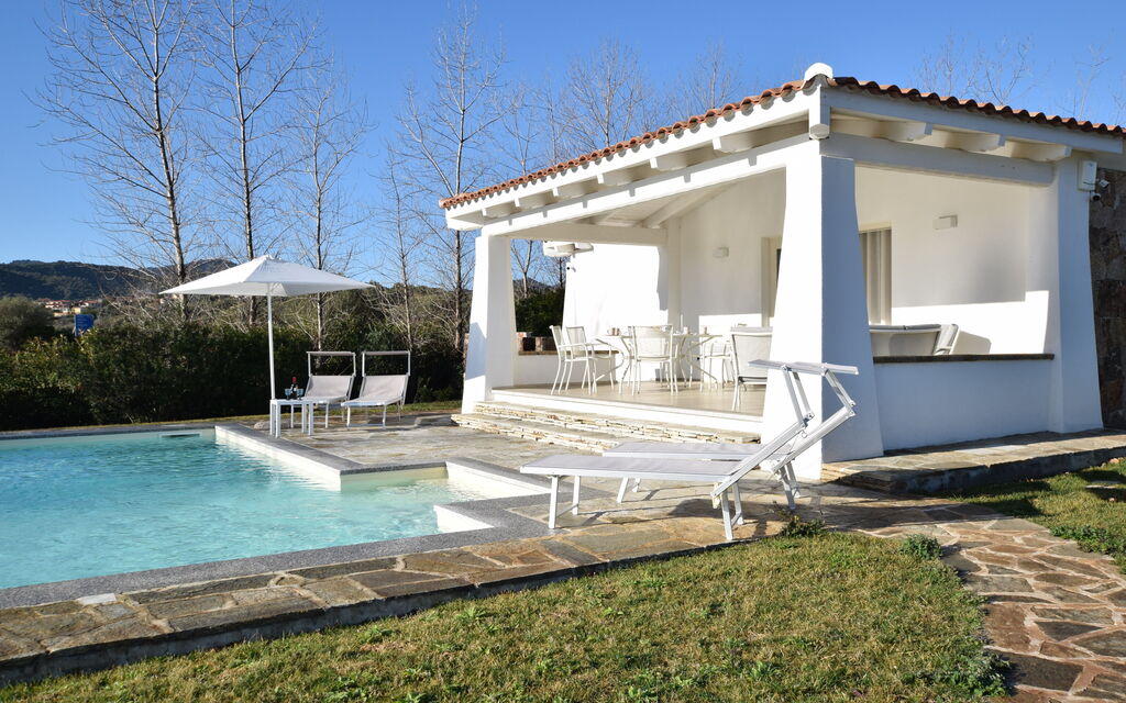 Villa Helios - Budoni, Sardegna: Autunno, Estate, Giardino, Piscina, Primavera