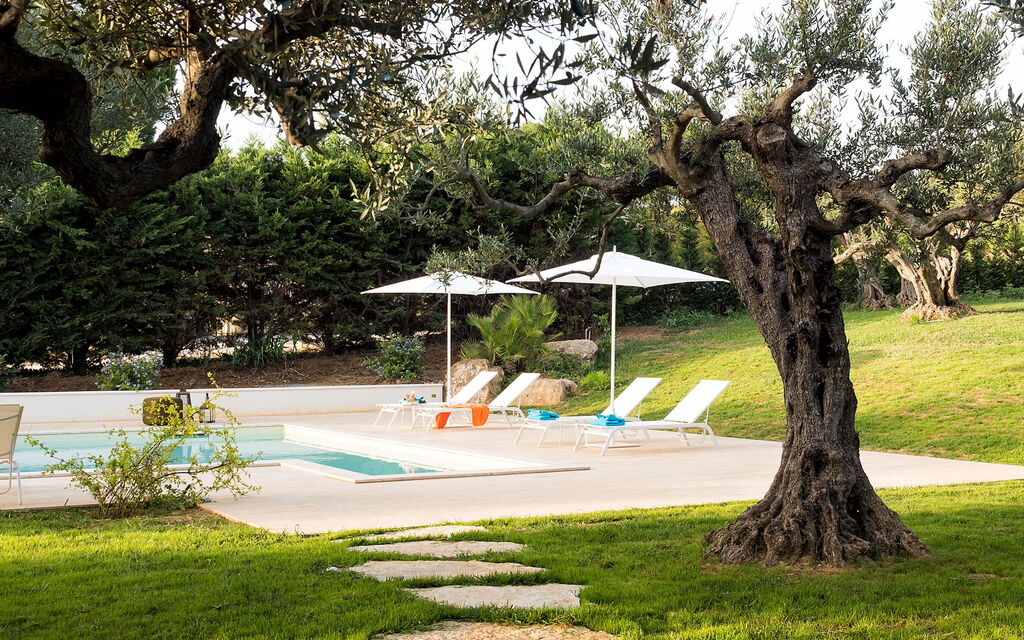 Casa Fiore - Salemi, Sicilia: Autumn, Balcony / Terrace / Patio, Building Exterior, Garden, Outdoor, Pool, Spring, Summer