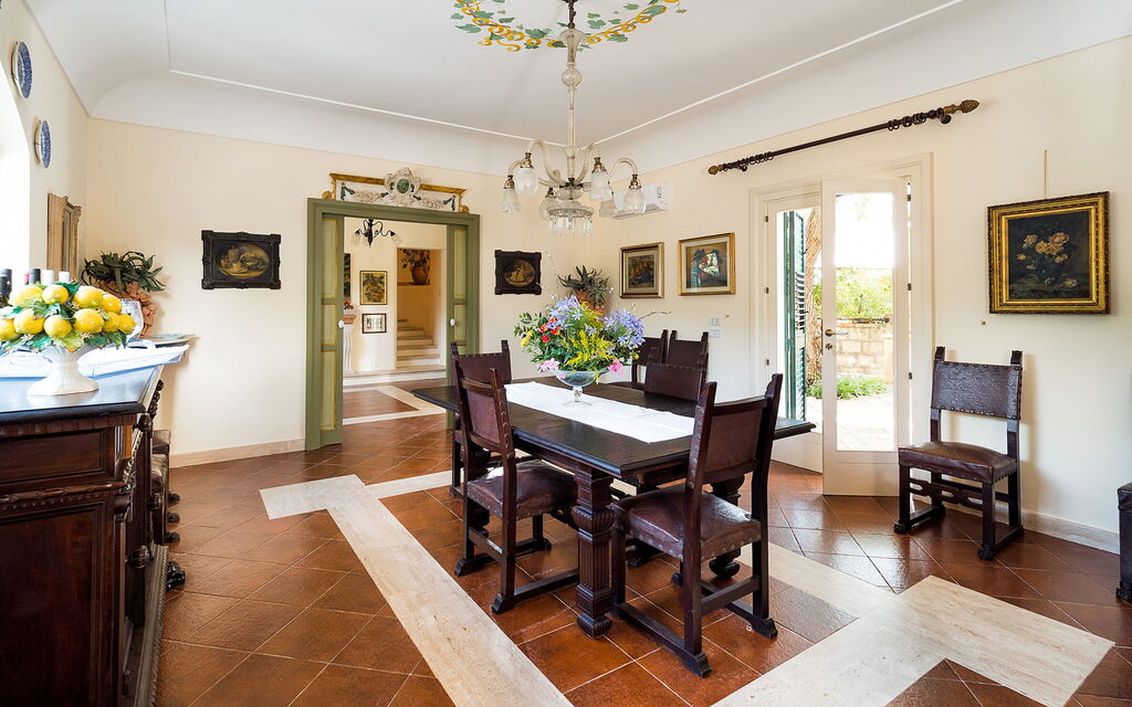 Casa Fiore - Salemi, Sicilia: Autumn, Dining Room, Spring, Summer