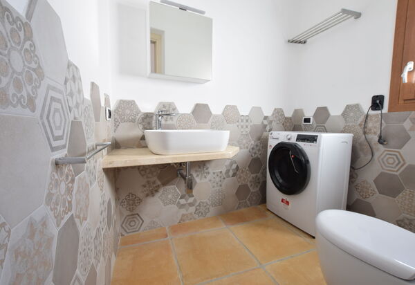 Luisa Apartment In Budoni, Shared Pool: Autunno, Bagno, Estate, Primavera