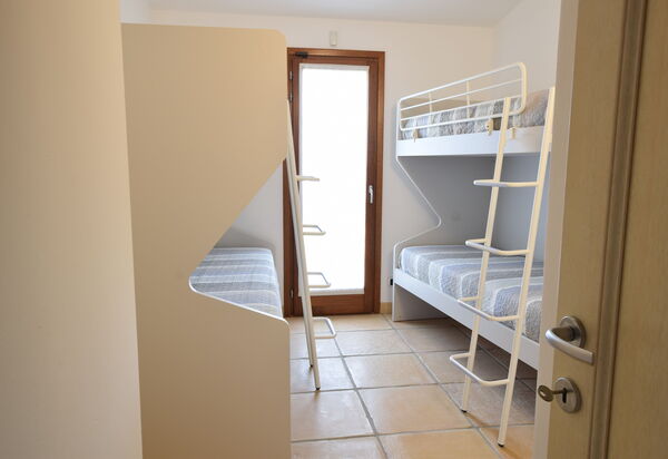 Luisa Apartment In Budoni, Shared Pool: Autunno, Camera da letto, Estate, Primavera