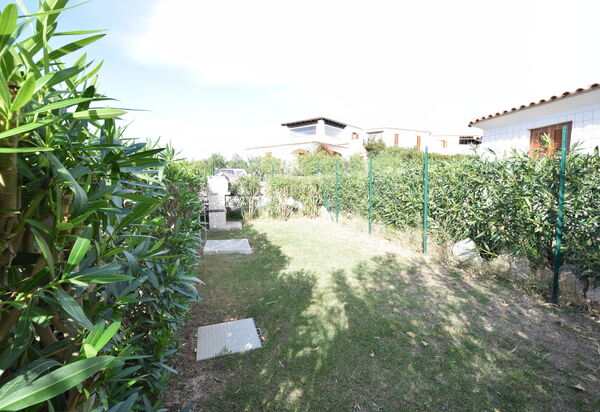 Luisa Apartment In Budoni, Shared Pool: Autunno, Estate, Giardino, Primavera