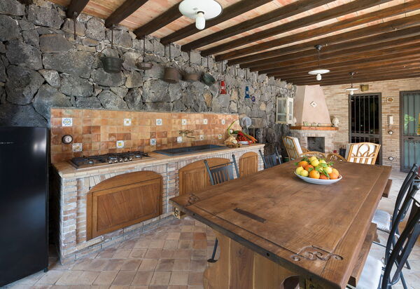 Oasi Verde - Santa Maria La Stella, Sicilia: all'aperto, Autunno, Balcone / Terrazza / Patio, Estate, Esterni, Primavera