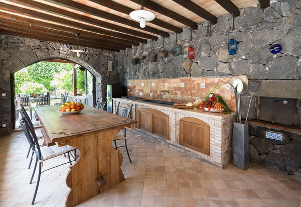 Oasi Verde - Santa Maria La Stella, Sicilia: all'aperto, Autunno, Balcone / Terrazza / Patio, Estate, Esterni, Primavera