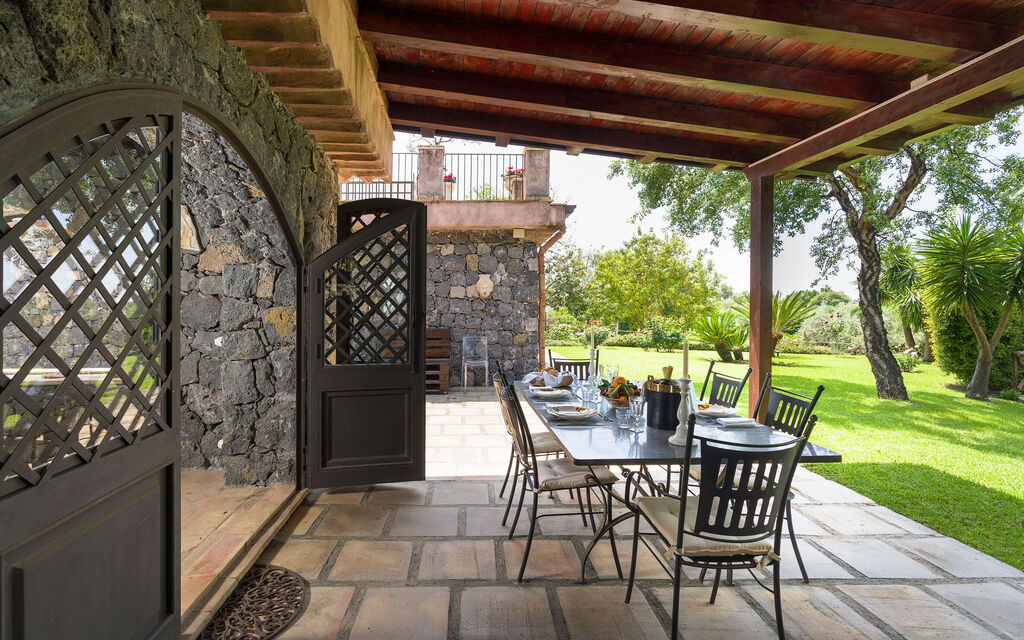 Oasi Verde - Santa Maria La Stella, Sicilia: all'aperto, Autunno, Balcone / Terrazza / Patio, Estate, Esterni, Giardino, Primavera