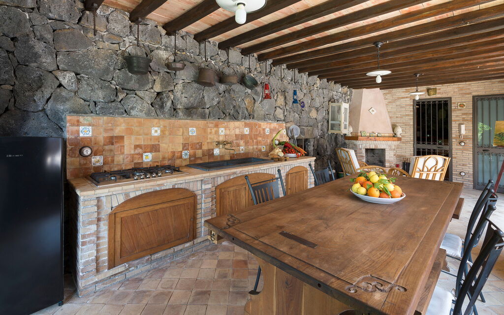 Oasi Verde - Santa Maria La Stella, Sicilia: all'aperto, Autunno, Balcone / Terrazza / Patio, Estate, Esterni, Primavera