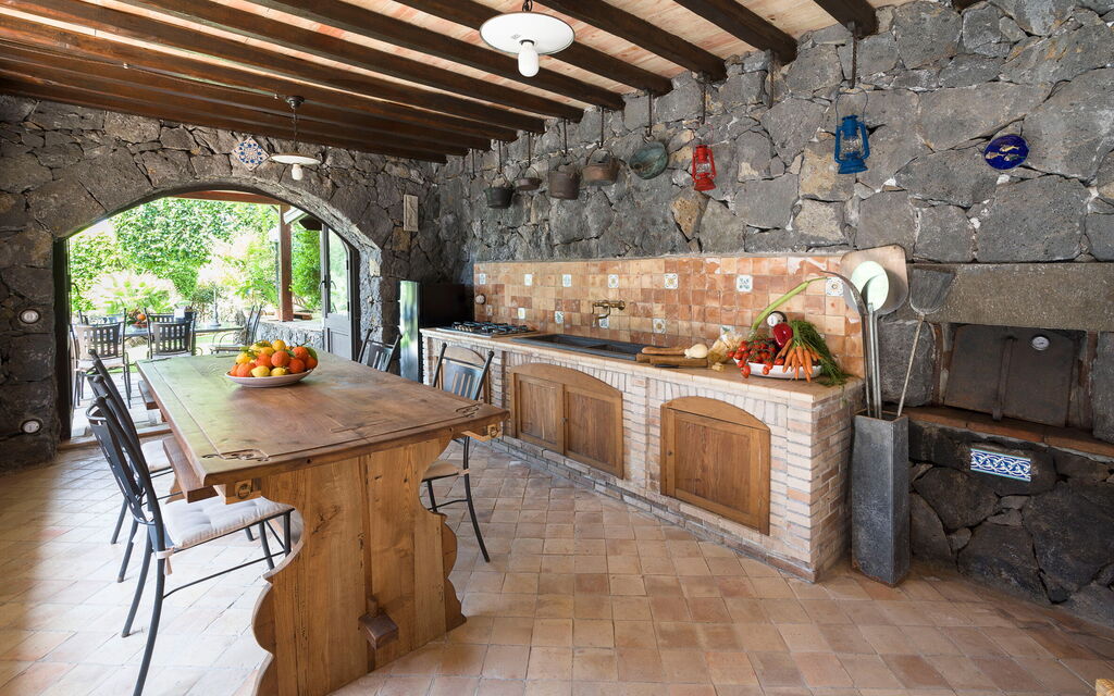 Oasi Verde - Santa Maria La Stella, Sicilia: all'aperto, Autunno, Balcone / Terrazza / Patio, Estate, Esterni, Primavera