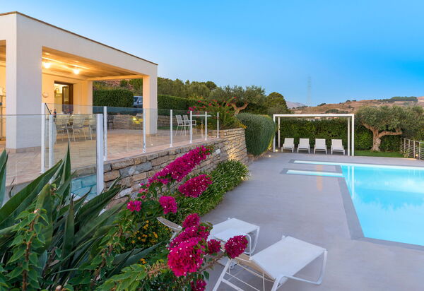 Mirabilia - Tangi, Sicilia: Autumn, Balcony / Terrace / Patio, Building Exterior, Outdoor, Pool, Scenic View, Spring, Summer