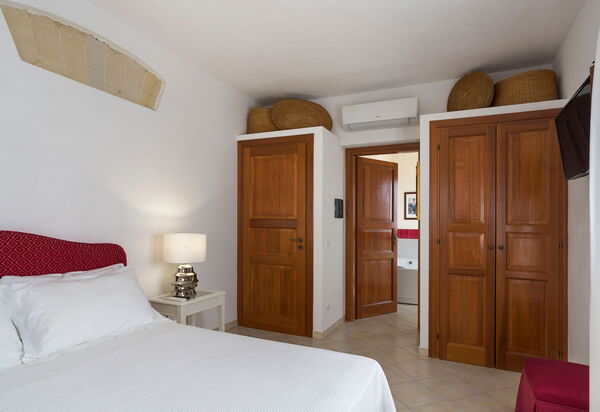 Mirabilia - Tangi, Sicilia: Autumn, Bathroom, Bedroom, Spring, Summer