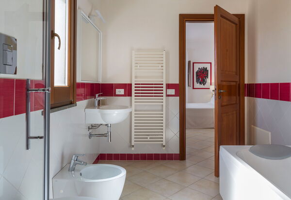Mirabilia - Tangi, Sicilia: Autumn, Bathroom, Spring, Summer